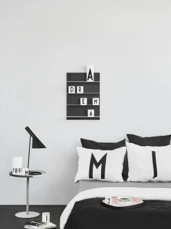 Design Letters Becher A-Z Keramik / Porzellan - Buchstabe O - Weis Store
