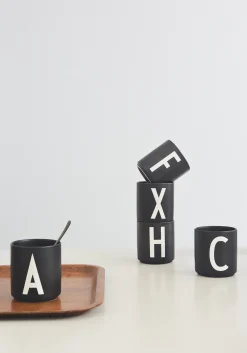 Design Letters Becher A-Z Keramik / Porzellan - Buchstabe A - Schwarz Store
