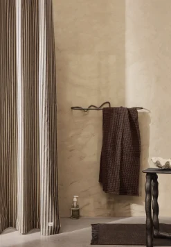 Ferm Living Duschvorhang Chambray Striped Textil Schwarz Beige / 160 X H 205 Cm - Baumwolle Beschichtet - Sand - Schwarz Clearance