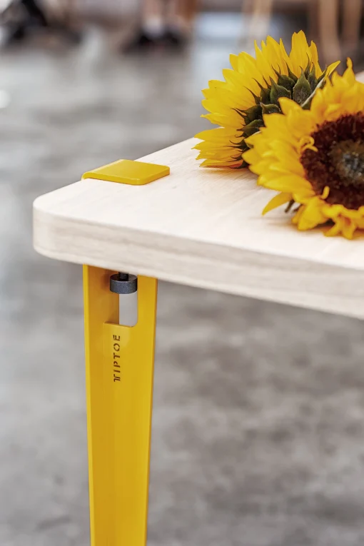TIPTOE Fus  Metall Gelb Mit Schraub-Befestigung / H 75 Cm - Um Tische & Schreibtische Zu Gestalten - Sonnenblumengelb Outlet