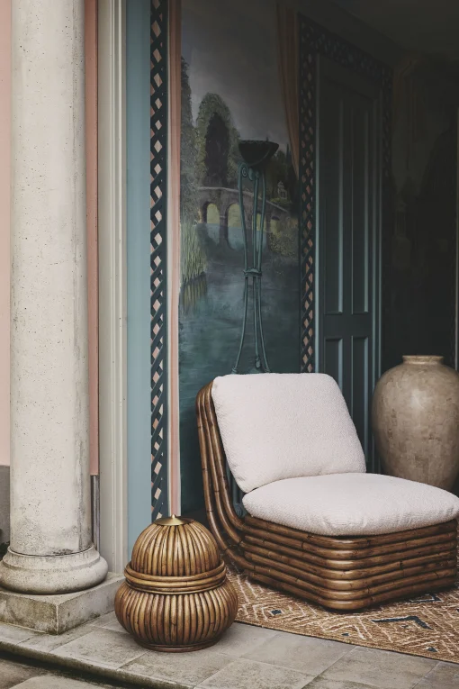 Gubi Gepolsterter Sessel Bohemian ‘72 Textil Faser Weis Beige / Neuauflage Des Originalmodells Aus Dem Jahr 1972 - Rattan & Stoff - Gebrochen Weis - Rattan Natur Store