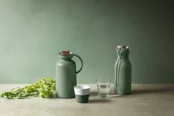 Eva Solo Isolierkrug Silhouette Plastikmaterial Grun / 1 L - STöpfen Aus Eiche - Kaktus-Grun Online