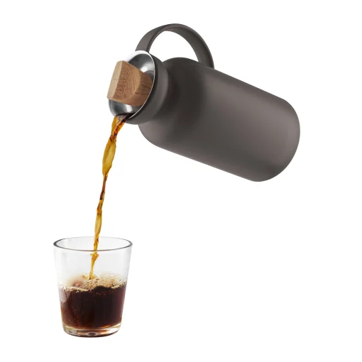 Eva Solo Isolierkrug Silhouette Plastikmaterial Braun / 1 L - Verschluss Aus Eiche - Schokolade Store
