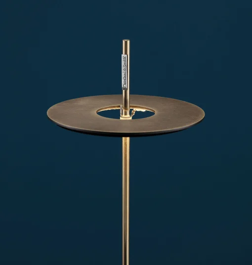 Catellani & Smith Kabellose Stehleuchte Giulietta Be Gold Metall / Led - H 110 Cm - Messing/ Patiniert Discount
