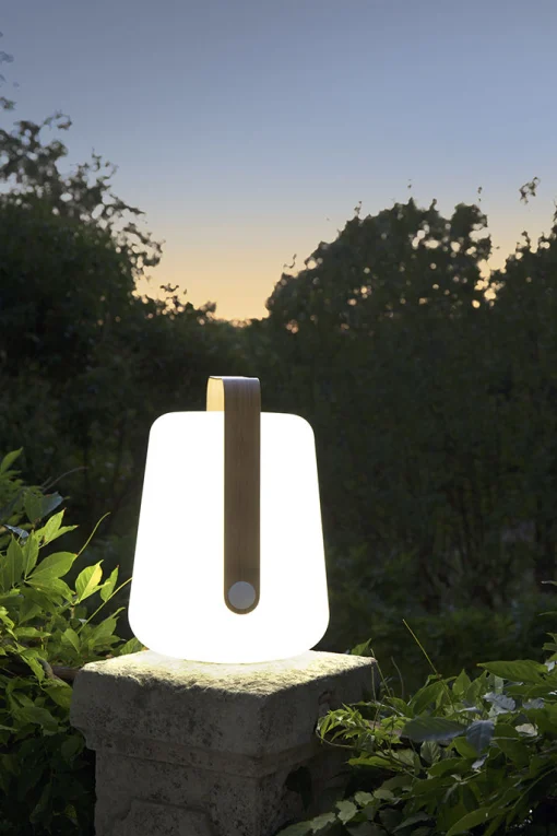 Fermob Kabellose, Wiederaufladbare Außenlampe Balad Bamboo Plastikmaterial Holz Natur / H 38 Cm - Aufladbar Uber Usb - Bambus Natur Outlet