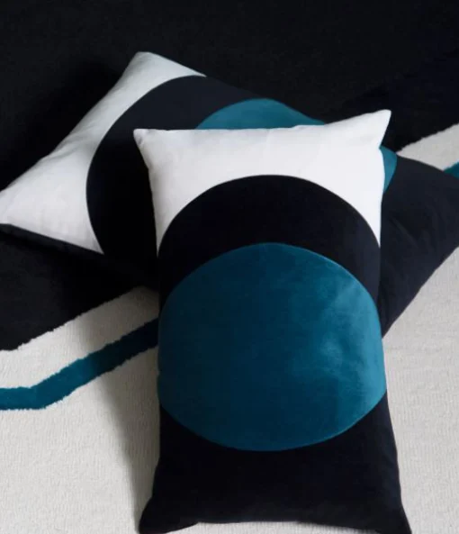 Maison Sarah Lavoine Kissen Lune Textil Blau / Velours - 55 X 40 Cm - Blue Sarah - Schwarz - Weis Sale