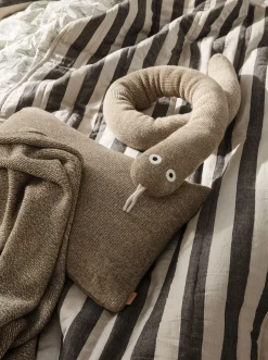 Ferm Living Kissen Snake Roy Textil Braun Beige / Bettumrandung - Merinowollstrick / L 150 Cm - Braun-Beige Best Sale
