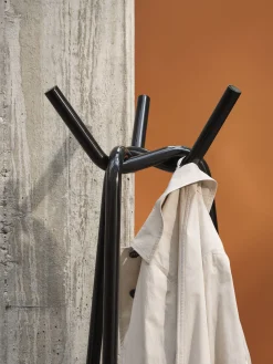Hay Kleiderstander Mit Fus Knit Metall/ Stahl - H 161 Cm - Schwarz Hot