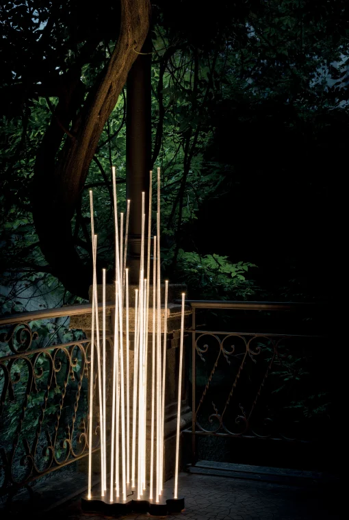 Artemide Outdoor-Stehleuchte Reeds Led Outdoor Metall Plastikmaterial Weis / 7 Leuchtstabe - Anthrazit - Weis Hot