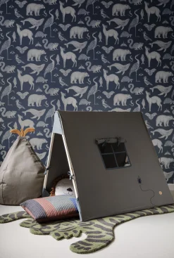 Ferm Living Tapete Animals Papierfaser Blau / 1 Rolle - Breite 53 Cm - Dunkelblau - Weis Clearance
