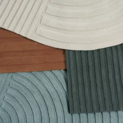 Muuto Teppich Relevo Textil Braun / 200 X 300 Cm - Handgetuftet - Karamel Hot