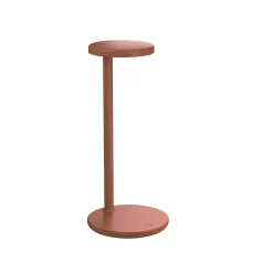 Flos Tischleuchte Oblique Qi Led Metall Rot Orange / Led - Mit Usb-C-Anschluss Und Induktionsladegerat - Rostfarben/ Matt Sale