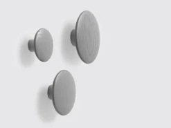 Muuto Wandhaken The Dots Wood Holz Grau / Small - O 9 Cm - Dunkelgrau Clearance