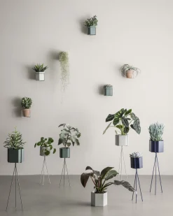 Ferm Living Wandhalterung Plant Metall/ Fur BlumenTöpfe - Grau Sale