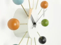 Vitra Wanduhr Ball Clock Holz / By George Nelson, 1948-1960 / O 33 Cm - Bunt Clearance